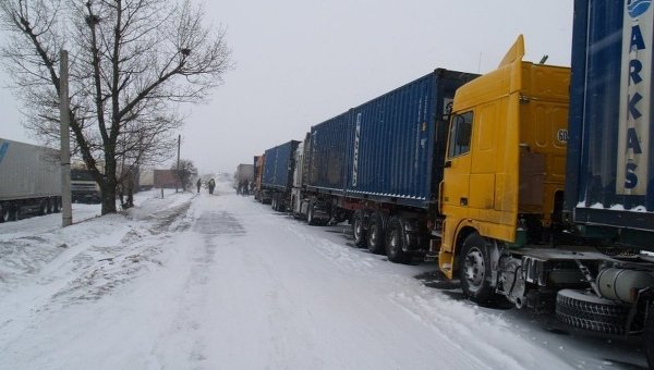 Движение транспорта ограничено в 3-х областях Украинского государства