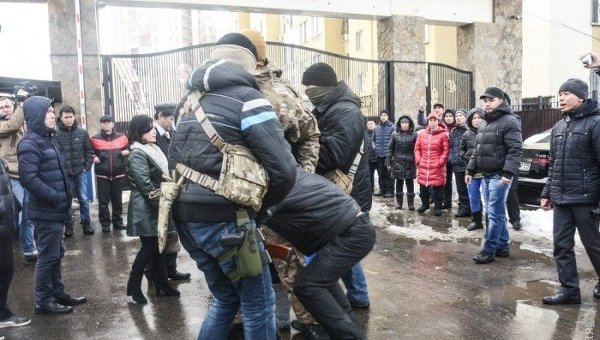 Столкновения бойцов СБУ с жителями вьетнамского квартала в Одессе
