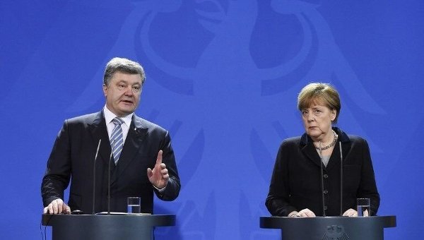 Совместный брифинг Петра Порошенко и Ангелы Меркель в Берлине. Архивное фото