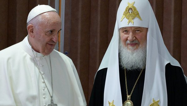 Почему католии пошли против и отошли от православия? 1005157401