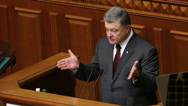 Порошенко проинформировал, от чего зависит вопрос мобилизации либо военного положения в Украинском государстве