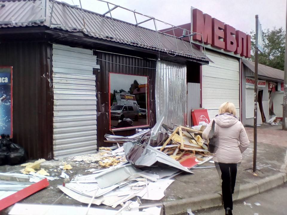В Киеве на Позняках разгромили рынок