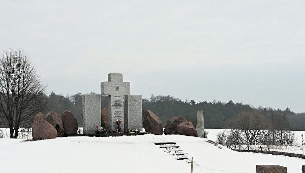 Второй мемориал уничтоженным жителям Гуты Пеняцкой