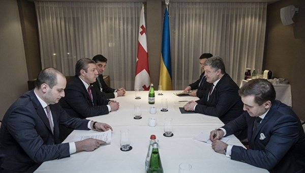 Президент Украины Петр Порошенко на переговорах с премьером Грузии Георгием Квирикашвили