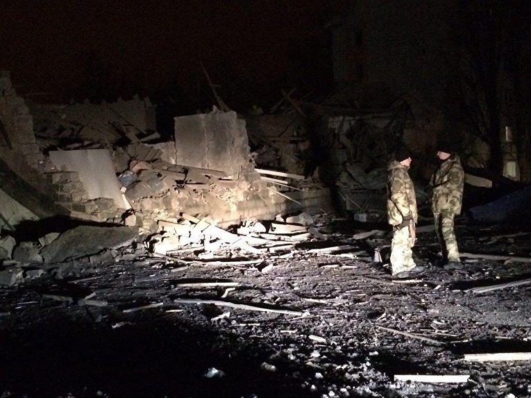 При обстреле Донецка погибли два человека, 13 ранены — ДНР