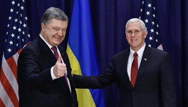 Президент Украины Петр Порошенко и вице-президент США Майк Пенс
