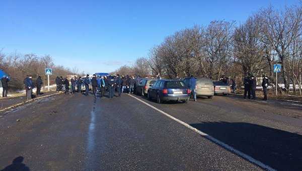 Блокирование автодороги у границы Украины со Словакией и Румынией. Архивное фото