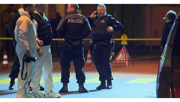 Полиция на месте стрельбы в бельгийском Базеле