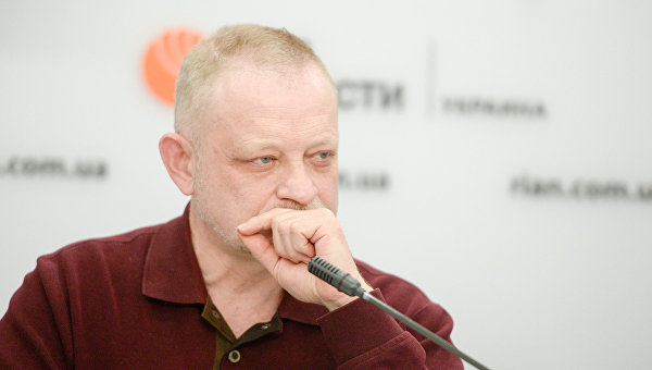 Политолог Андрей Золотарев