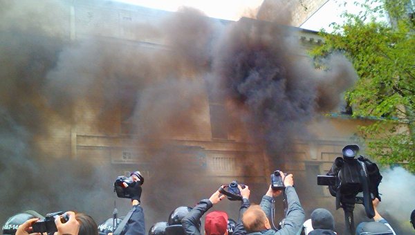 Столкновения под офисом ОУН в Киеве