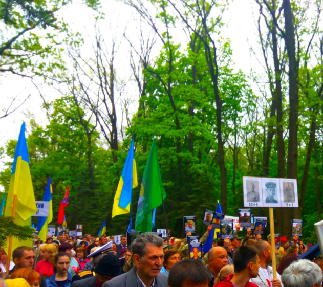 9 Мая в Украине. На праздник, как в последний бой