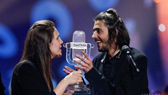 Победитель Евровидения-2017 Сальвадор Собрал и его сестра Луиза Собрал
