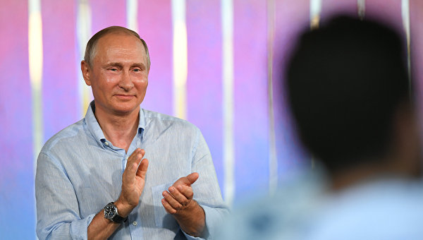 Путин: «Форум друзей Крыма» говорит об интересе к налаживанию связей с регионом
