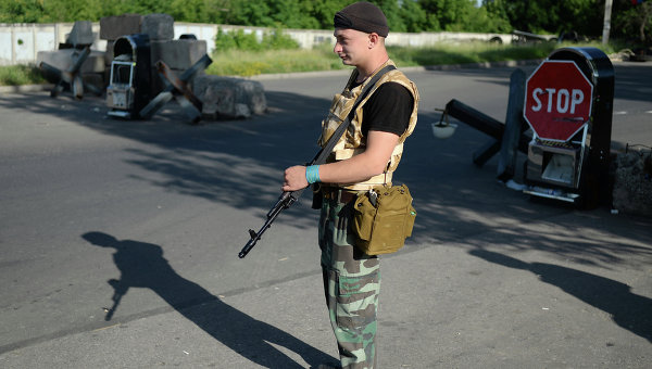 Ополченцы опровергли сообщение о захвате Госказначейства в Луганске