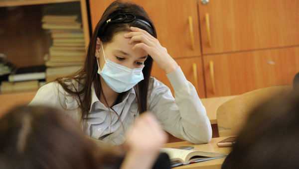 Заболеваемость гриппом и ОРВИ среди школьников. Архивное фото