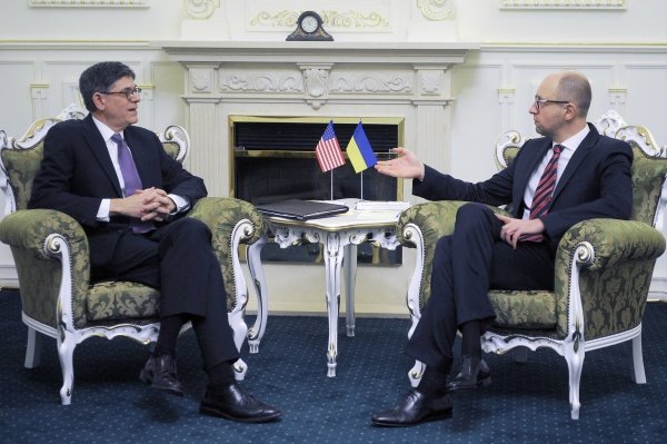 Министр финансов США Джейкоб Лью и премьер-министр Арсений Яценюк