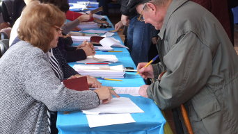 Голосование во втором туре выборов мэров в Украине. Архивное фото
