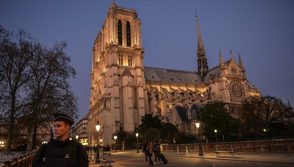 Собор Парижской Богоматери. Архивное фото