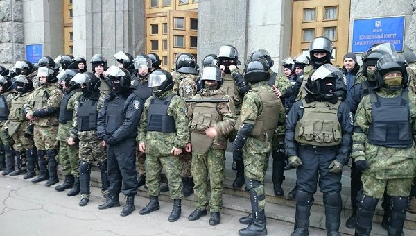 Полиция под горсоветом Харькова. Архивное фото