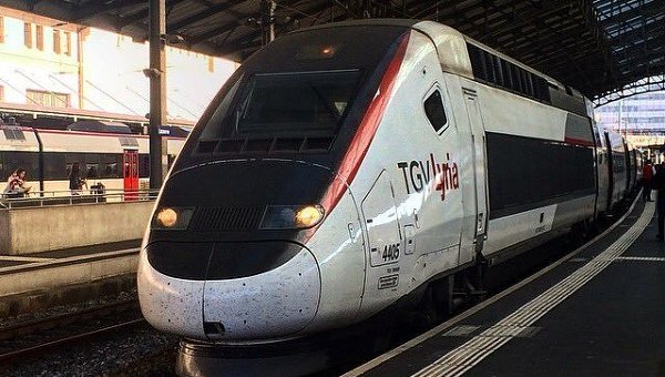 Скоростной поезд TGV. Архивное фото