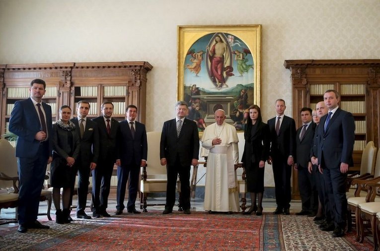 Украинская делегация на встрече с Папой Римским в Ватикане