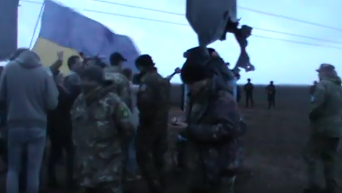 На границе с Крымом: штурм участников блокады. Видео