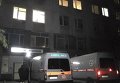 Автомобили скорой помощи, припаркованные возле больницы в Симферополе