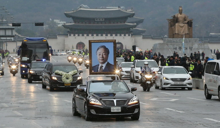 Похороны экс-президента Южной Кореи Ким Ён Сама в Сеуле, Южная Корея