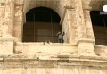 В Риме предприниматель угрожал спрыгнуть с Колизея, протестуя против запрета ряженых гладиаторов