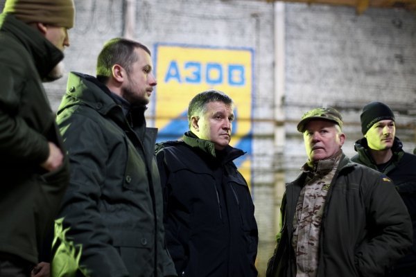 Испытание рекрутов Национальной гвардии Украины в тренировочном лагере Азов
