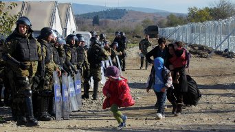 Мигранты на границы Македонии и Греции