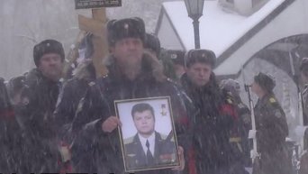 Похороны российского пилота Олега Пешкова в Липецке
