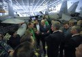 Яценюк посетил авиабазу НАТО и побывал на авианосце Гарри Трумэн