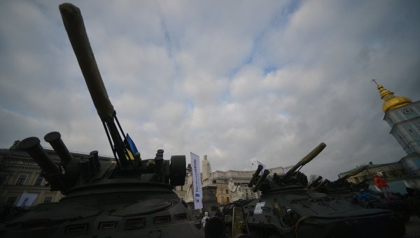 Военная техника в центре Киева
