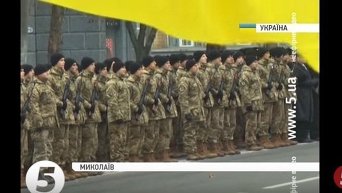 В Николаеве 484 патрульных присягнули на верность Украине