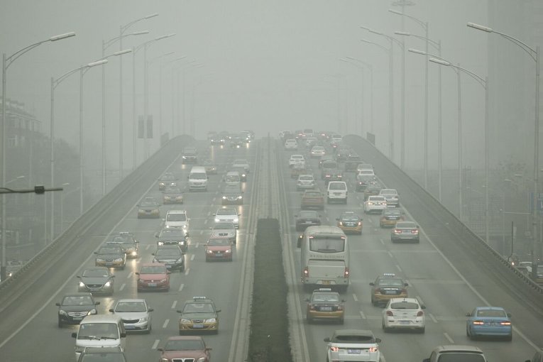 Третий день сильного смога в Пекине