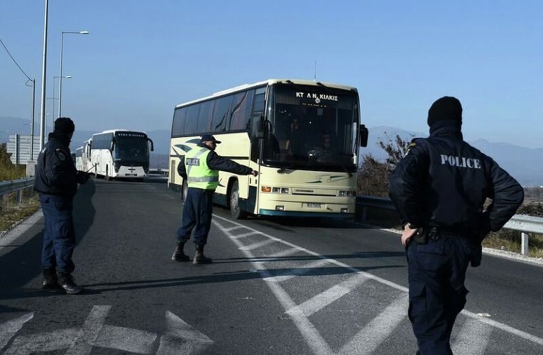 Более десяти мигрантов задержаны на границе Греции и Македонии