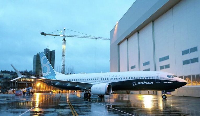Компания Boeing показала новый самолет 737 MAX