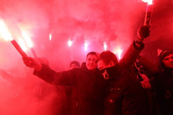 Киевские ультрас перед заключительным матчем Лиги чемпионов против Динамо - Маккаби