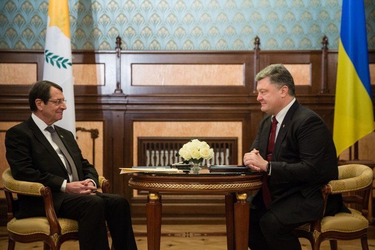 Порошенко встретился с президентом Кипра
