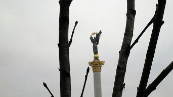 Монумент Независимости Украины на Майдане в Киеве