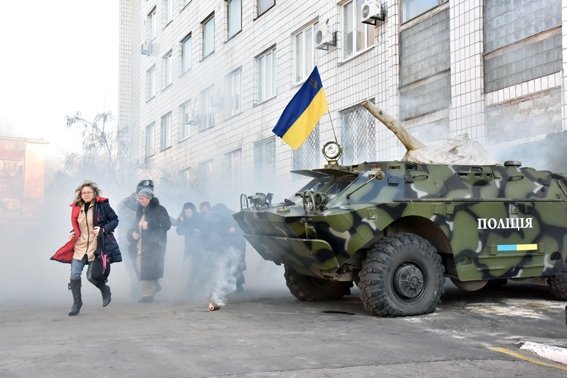 Полиция Донецкой области отработала план защиты областного главка от нападения