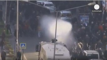 Турция: массовая демонстрация в Диярбакыре переросла в столкновения