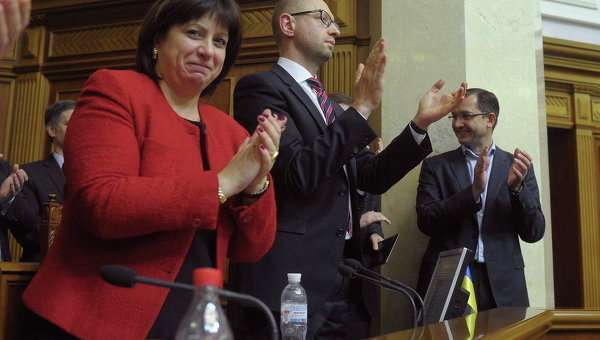 Наталия Яресько и Арсений Яценюк после принятия бюджета-2016