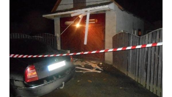 Взрыв произошел ночью у дома в Закарпатской области