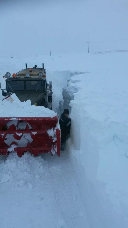 Снежные заносы в Казахстане