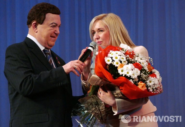 И. Кобзон выступил с новогодним концертом в Донецке