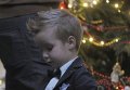 Члены Кабинета министров Украины наряжают елку вместе со своими детьми