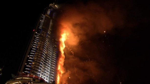 Пожар в отеле-небоскребе Address Downtownв Дубае