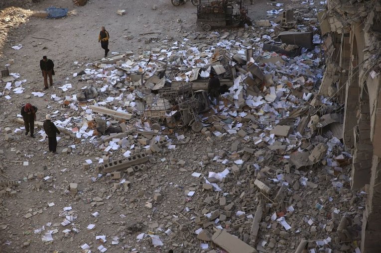 На месте взрывов, прогремевших в центре ассирийского квартала города Камышли на северо-востоке Сирии